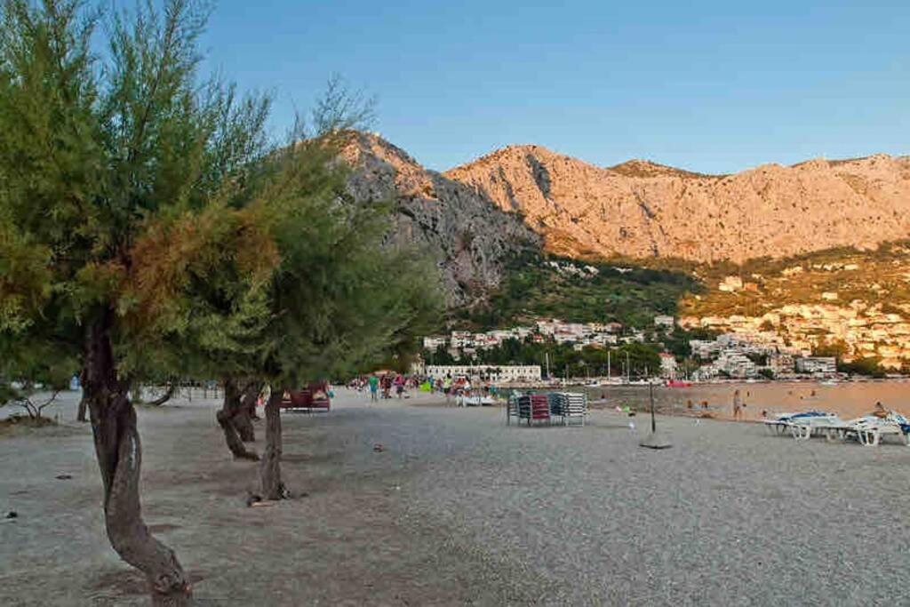 Sara Apartment Punta Omis Near Sandy Beach Extérieur photo